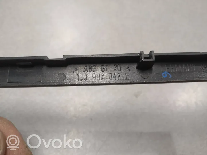 Volkswagen PASSAT B5 Climate control/heater control trim 1J0907047F