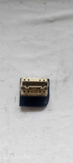 Volkswagen Golf III Passenger airbag on/off switch 1H2919235C