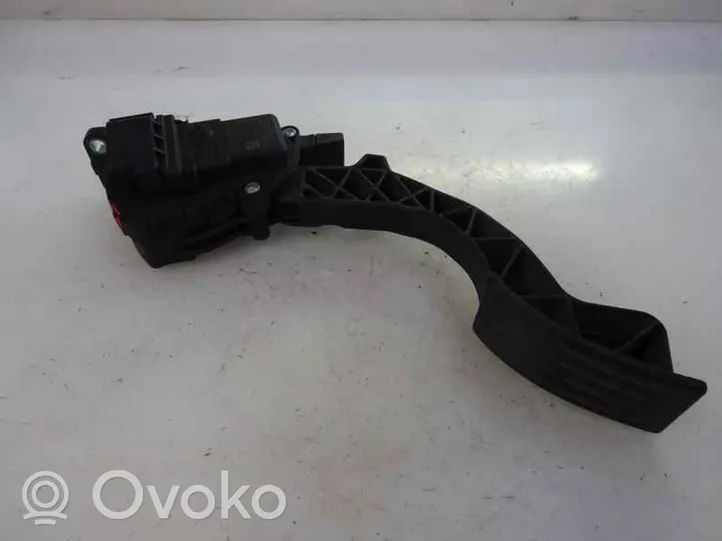 Volvo S40 Akceleratoriaus pedalas 4M51-9F836-AH