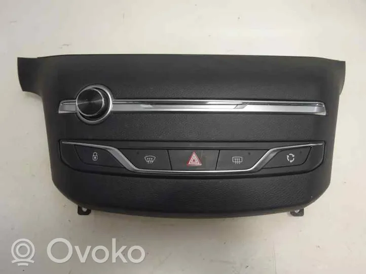 Peugeot 308 SW  Panel / Radioodtwarzacz CD/DVD/GPS 96777660ZD