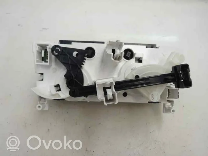 Citroen C3 Picasso Centralina del climatizzatore 69940006