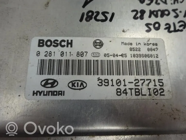 Hyundai Getz Calculateur moteur ECU 39101-27715