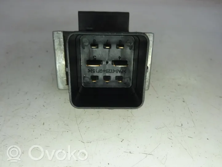 Dacia Sandero Glow plug pre-heat relay 8200859243