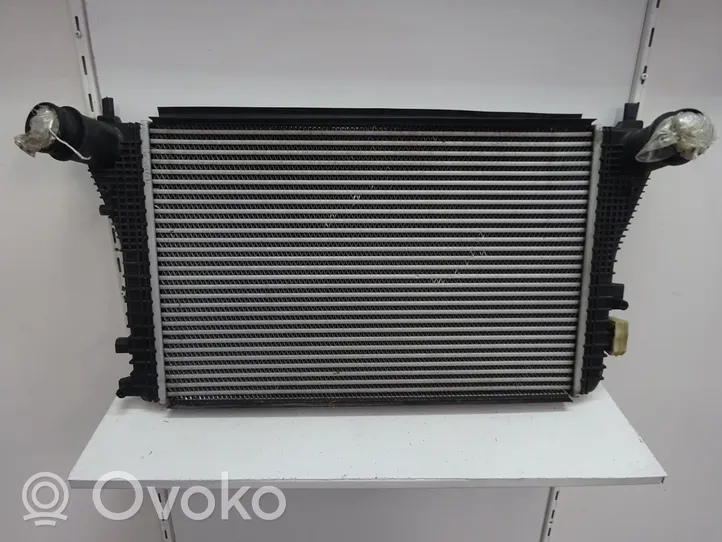 Volkswagen Caddy Chłodnica powietrza doładowującego / Intercooler 