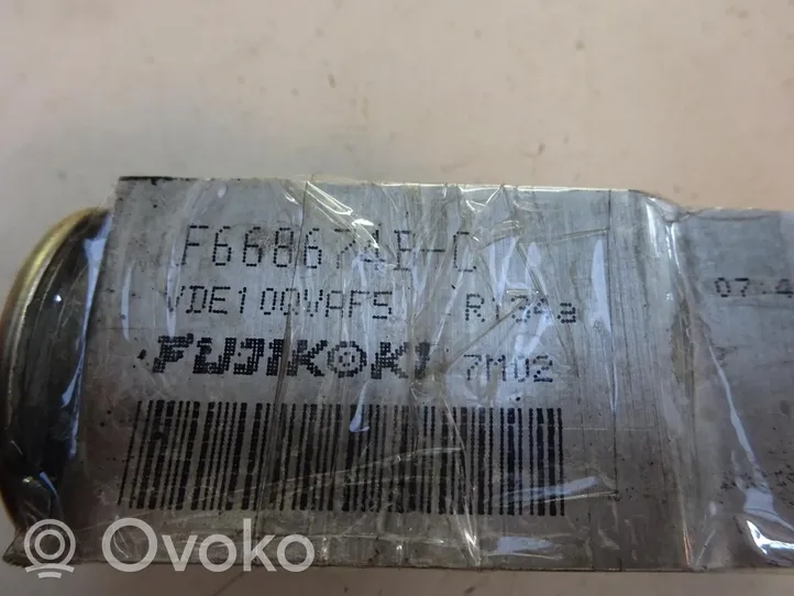 Toyota Aygo AB10 Oro kondicionieriaus išsiplėtimo vožtuvas F668674B-C