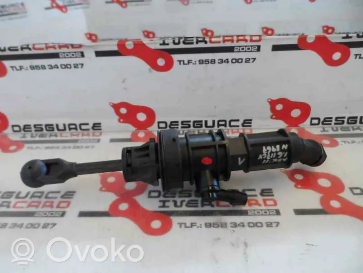 Mitsubishi ASX Clutch slave cylinder 