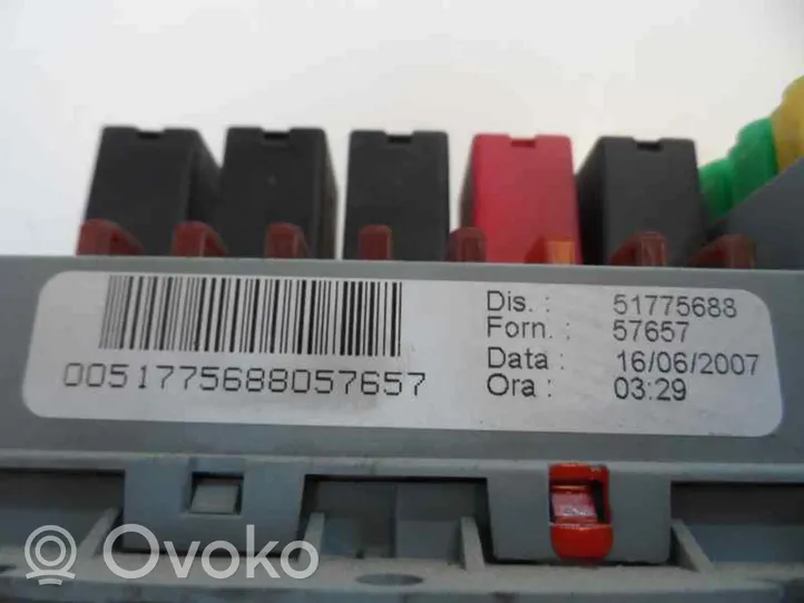 Fiat Bravo Module de fusibles 51775688