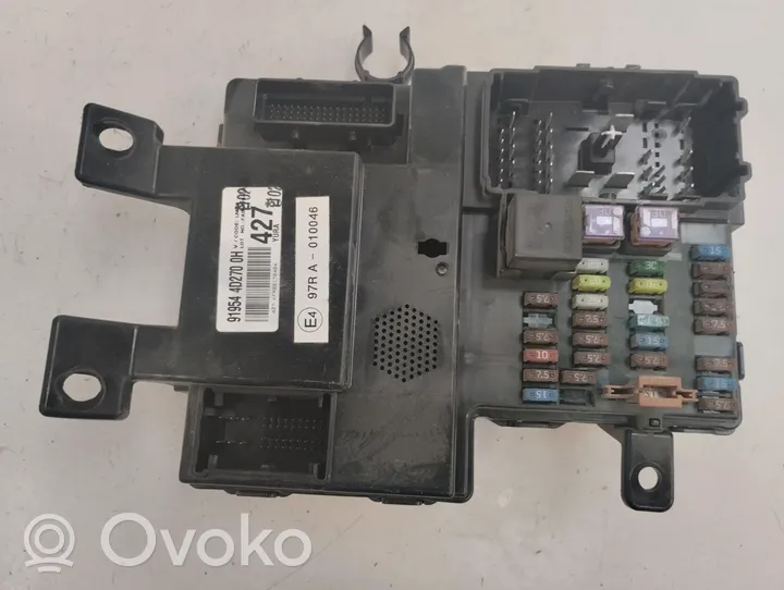 KIA Carnival Fuse module 