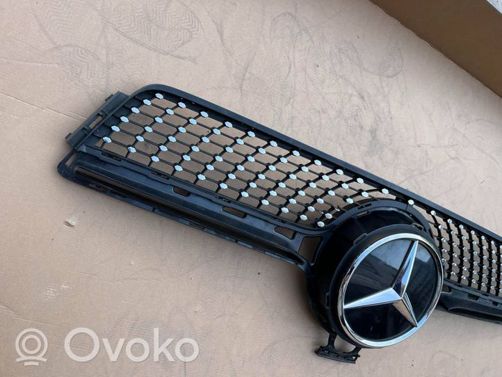 Mercedes-Benz GLE W167 Grille calandre supérieure de pare-chocs avant A1678886000