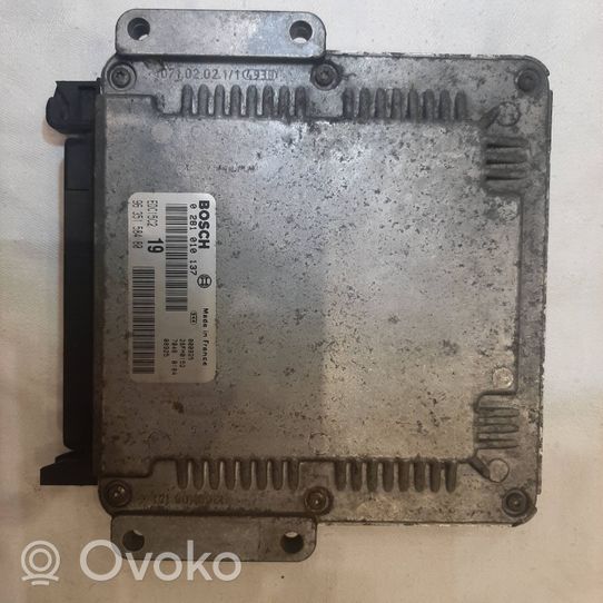 Citroen Xsara Picasso Calculateur moteur ECU 9635158480