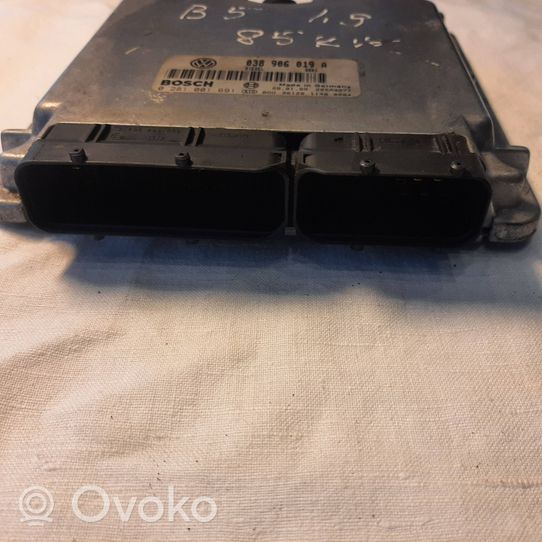 Volkswagen PASSAT B5 Sterownik / Moduł ECU 038906019A