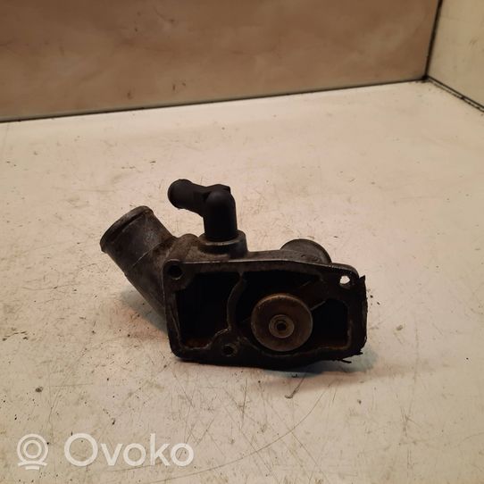 Opel Zafira A Boîtier de thermostat V236692