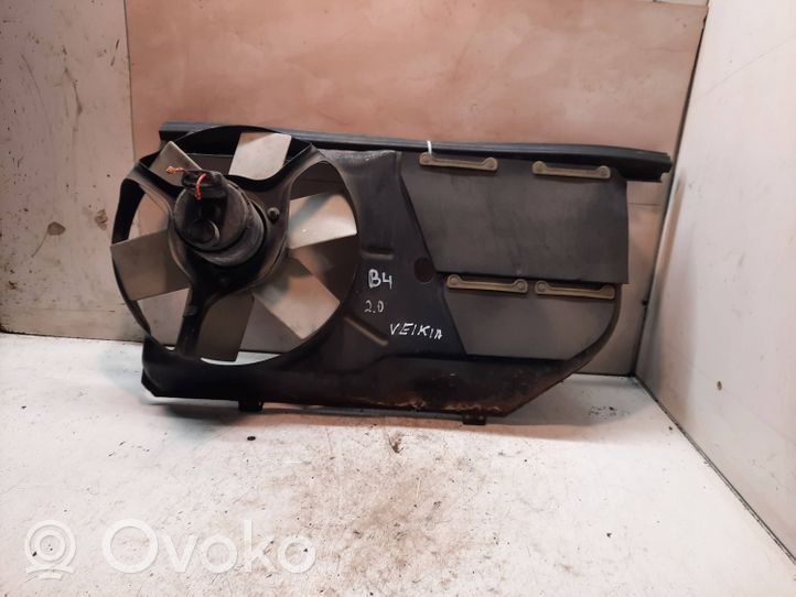 Audi 80 90 S2 B4 Convogliatore ventilatore raffreddamento del radiatore 0130107237