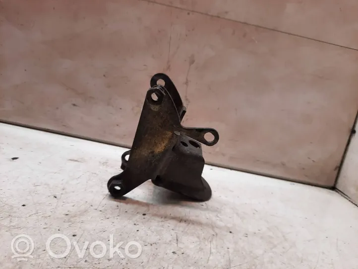 Volkswagen Golf III Engine mounting bracket 