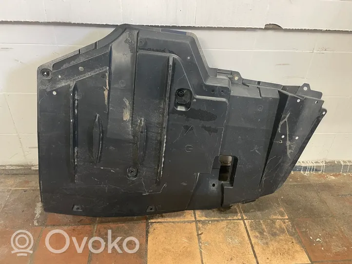 Toyota Auris E180 Osłona tylna podwozia pod bagażnik 5839902051