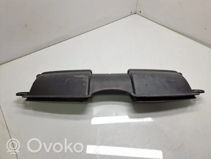 BMW 3 E90 E91 Oro paėmimo kanalo detalė (-ės) 7541738