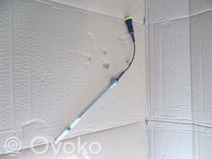 IVD2522 Iveco Daily 6th gen Oil level sensor 5801999906 Used car part online, low price RRR