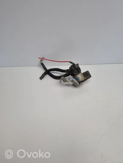 Nissan X-Trail T32 Ignition relay 251154EB0A