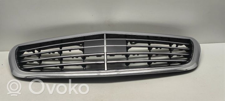 Mercedes-Benz S W222 Maskownica / Grill / Atrapa górna chłodnicy A2228800176