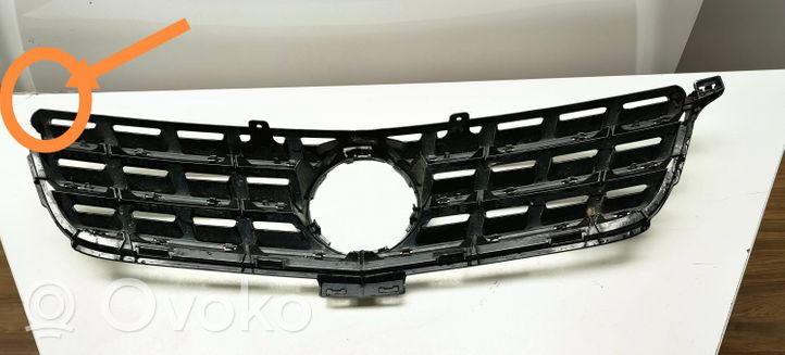 Mercedes-Benz ML W166 Griglia superiore del radiatore paraurti anteriore A1668800123