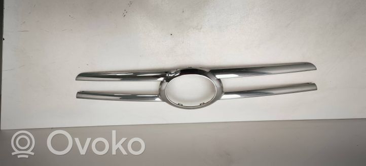 Toyota RAV 4 (XA30) Maskownica / Grill / Atrapa górna chłodnicy 7581742010