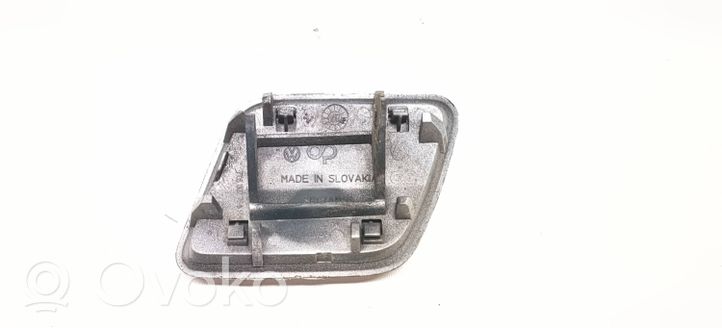 Volkswagen Touareg I Cache gicleur, capuchon de buse de pulvérisation de lave-phares 7L6807756