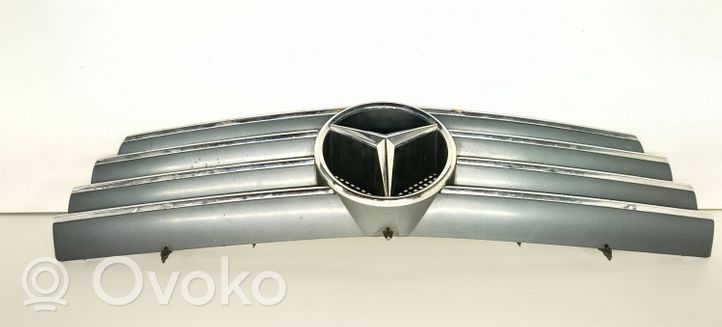 Mercedes-Benz CL C215 Передняя решётка A2158800183