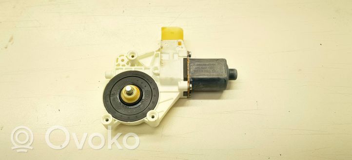 BMW 7 F01 F02 F03 F04 Front door window regulator motor 7046032