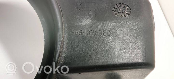 Peugeot 5008 Bouchon, volet de trappe de réservoir à carburant 9684078380