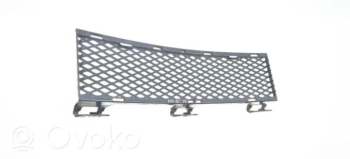 BMW 6 E63 E64 Grille inférieure de pare-chocs avant 5111700882014