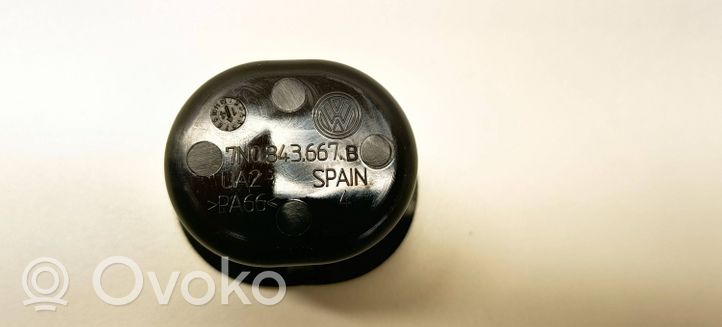 Volkswagen Sharan Inne części wnętrza samochodu 7N0843667B