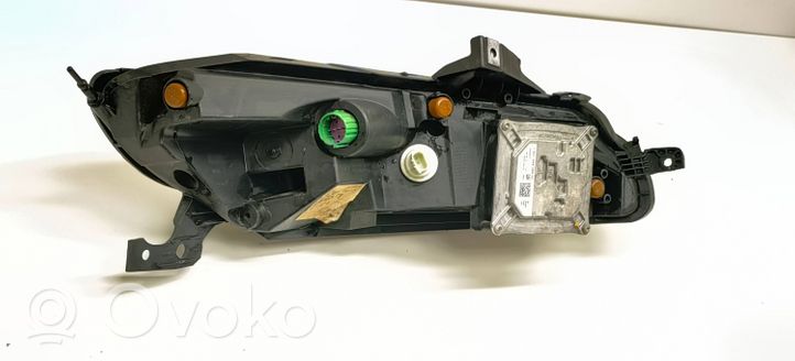 Jeep Cherokee Lampa przednia 68157105AO