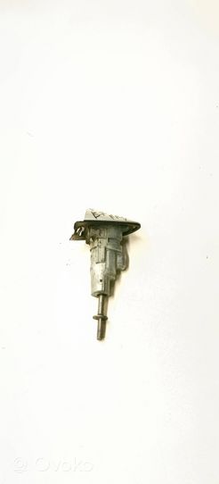 Volkswagen PASSAT B7 Front door lock (next to the handle) 3C0837880