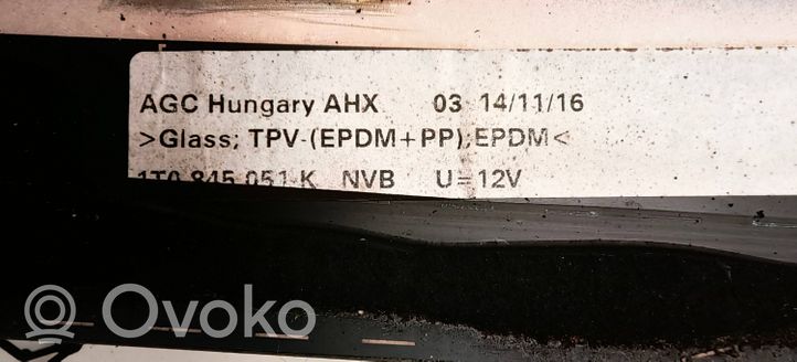 Volkswagen Touran II Szyba tylna 1T0845051K