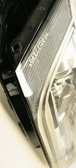 Audi Q5 SQ5 Lampa przednia 8R0941032C