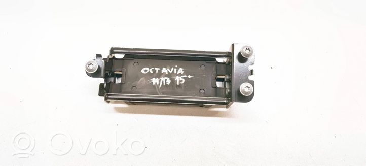 Skoda Octavia Mk3 (5E) Amortyzator klapy tylnej bagażnika 5E0827034B