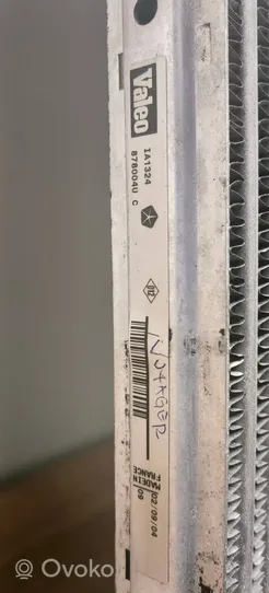 Chrysler Voyager Starpdzesētāja radiators 878004U