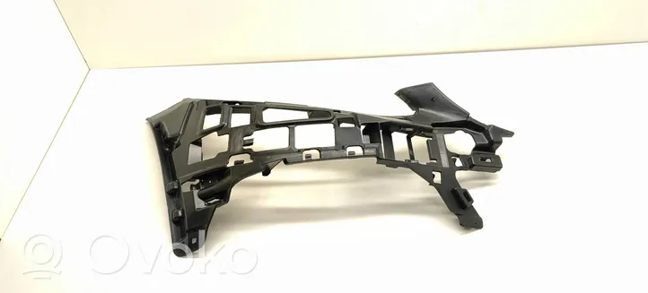 Mercedes-Benz C W205 Staffa di rinforzo montaggio del paraurti anteriore A2058850665