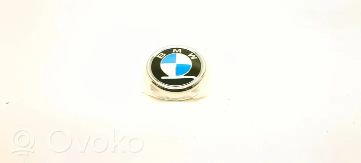 BMW X3 F25 Valmistajan merkki/mallikirjaimet 51147364375