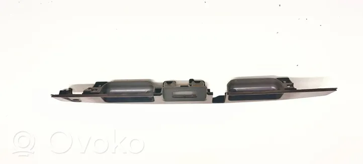Subaru Outback (BS) Garniture de hayon 91111AL010