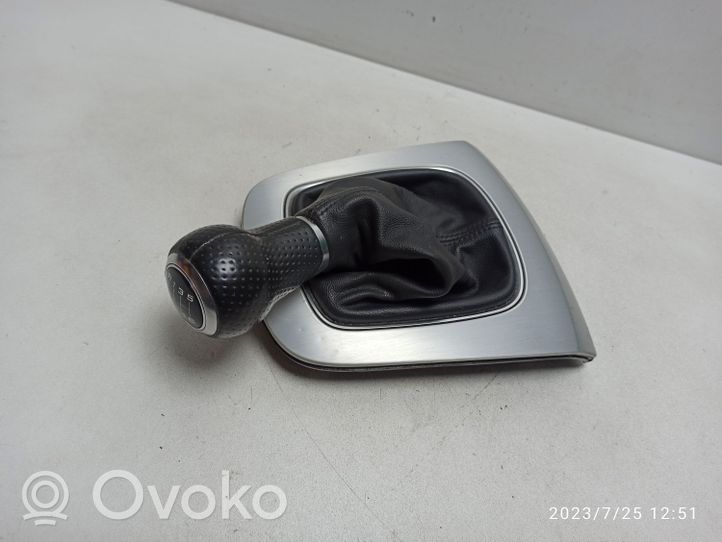 Audi Q3 8U Gear lever shifter trim leather/knob 