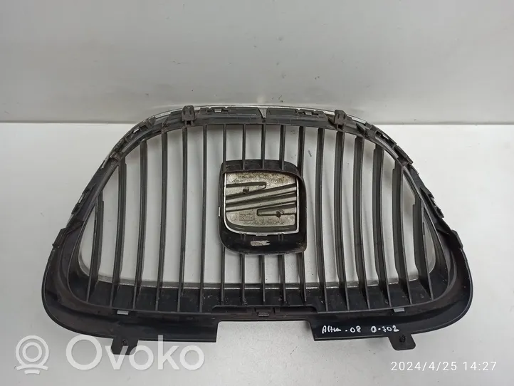 Seat Altea XL Grille calandre supérieure de pare-chocs avant 