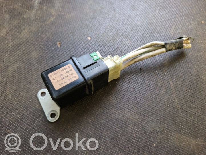 2523080A00 Nissan Patrol Y61 Glow plug preheat relay, 35.00 € RRR