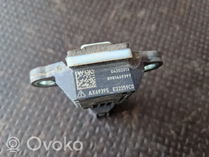 Isuzu D-Max Airbag deployment crash/impact sensor 898146939