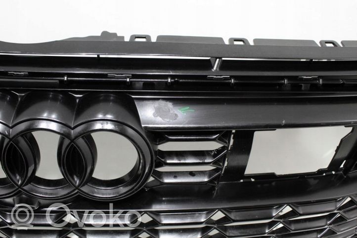 Audi A7 S7 4K8 Griglia superiore del radiatore paraurti anteriore 8k88556515