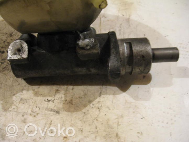 Audi 100 S4 C4 Główny cylinder hamulca 893611307A