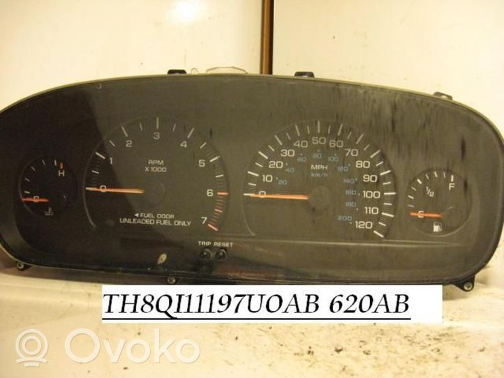 Chrysler Voyager Spidometras (prietaisų skydelis) TH8QI11197UOAB