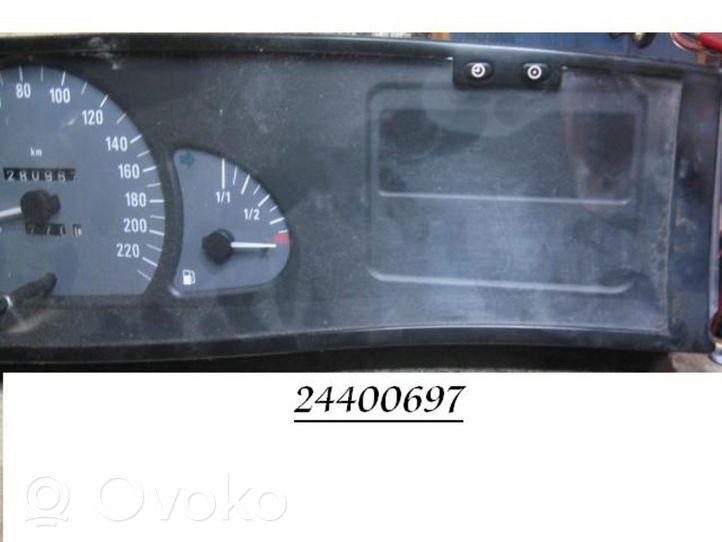 Opel Omega B1 Speedometer (instrument cluster) 09228420AT