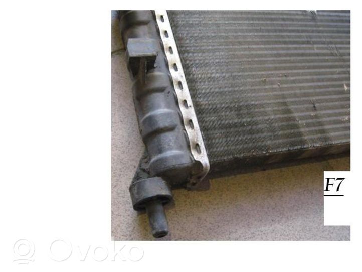 Opel Tigra A Radiateur de refroidissement 