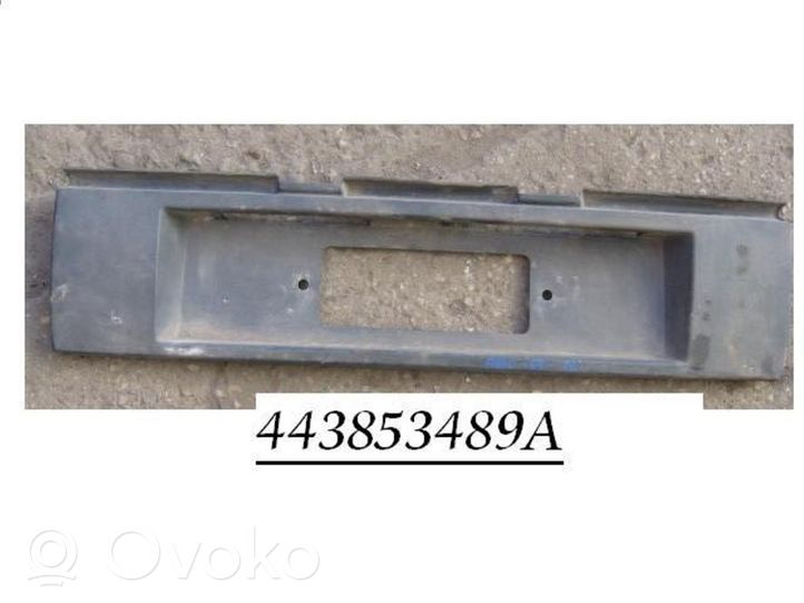 Audi 100 200 5000 C3 Takaluukun koristelista 443853489A